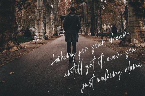 High Dreaming Natural Handwritten Font 3