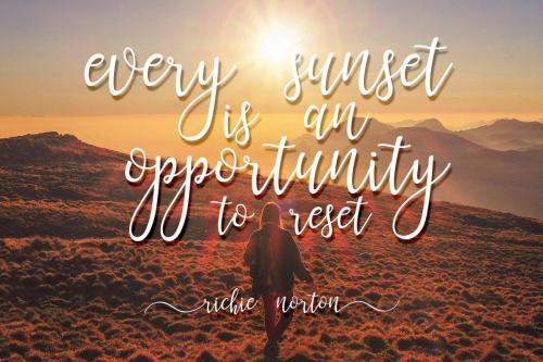 Lanara Script Font 9