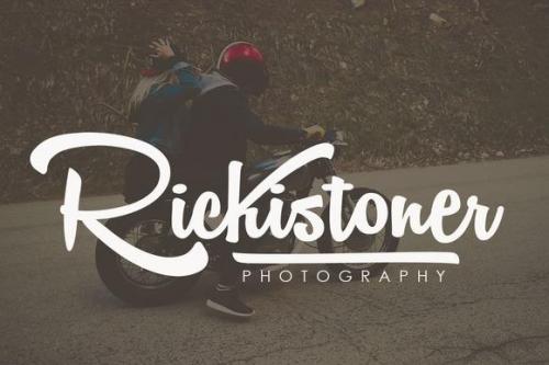 Vantom Stylistic Font 2