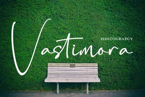 Casilla Script Font 3