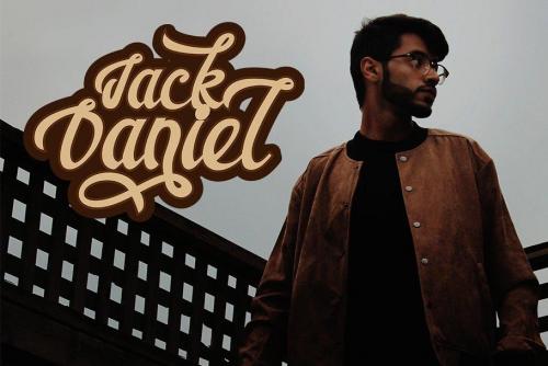 Garland Script Font 9