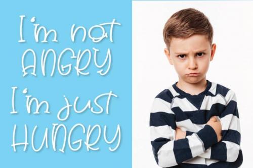 Hello Snowy Display Font 3