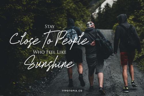 La Nantes Handwritting Signature Font 2