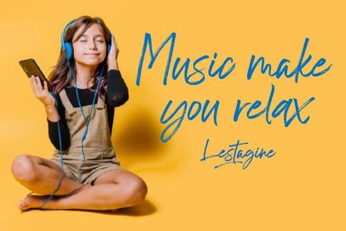 Lestagine Brush Font 9