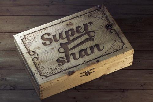 Retro Party Script Font 10