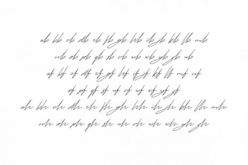 Specials Signature Font 4