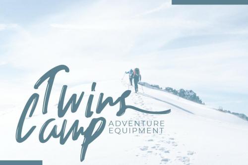 Trackers Brush Font 2