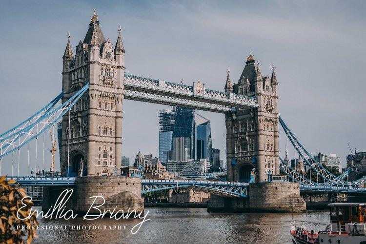 Brittish State Handwritten Font 2