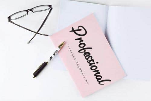 Bellflower Handwritten Font 1