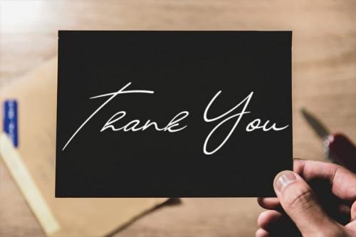 Clover Flower Handwritten Font 4