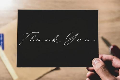 Dahlia Script Font 4