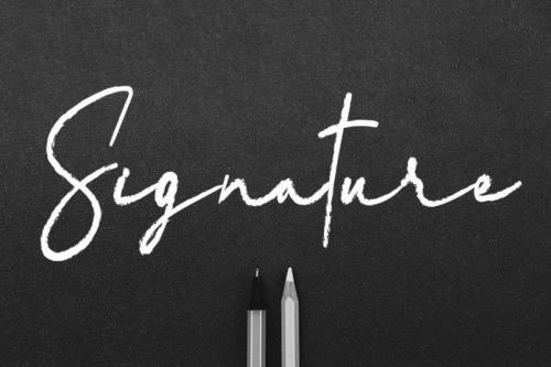 Dalliyone Script Font 3