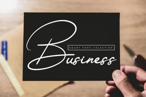 Halligo Handwritten Font  1