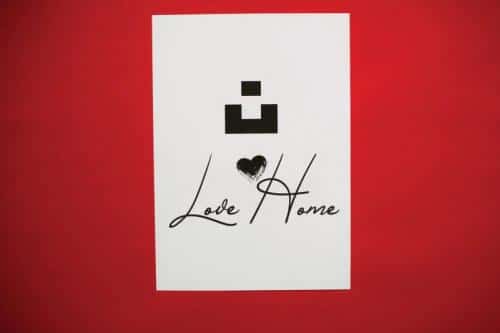 Halligo Handwritten Font  4