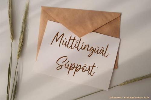 Kinattura Script Font 4