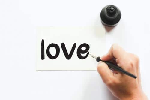 Mussaenda Script Font 3