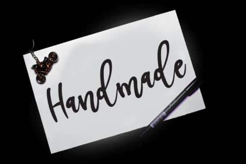 Poppy Flower Script Font 2