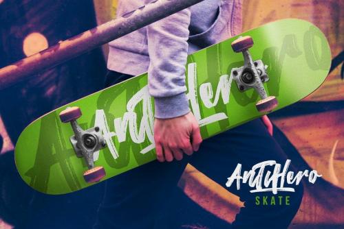 The Conquer Brush Font  5