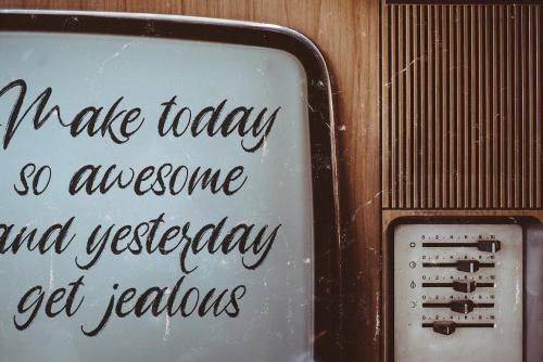 Angelicy Textured Brush Font 10