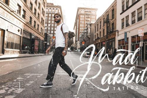 Angelicy Textured Brush Font 6