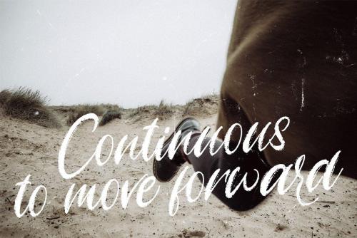 Angelicy Textured Brush Font 9