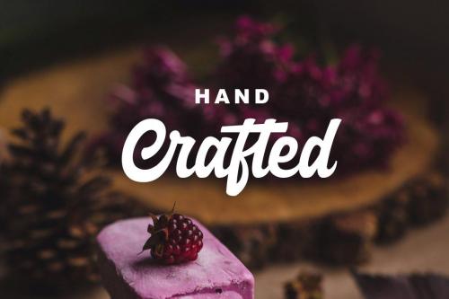 Axettac Script Font 7