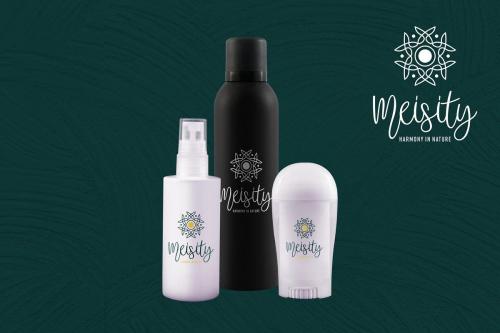 Belly Beauty Handwritten Font 3