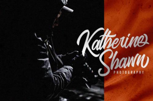 Blangkon Script Font 6