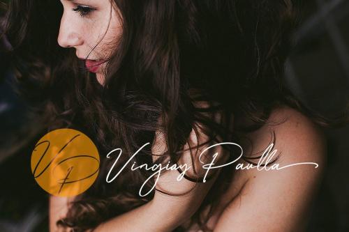 Caramello Handwritting Font 2