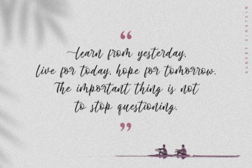 De Natura Modern Script Font 3