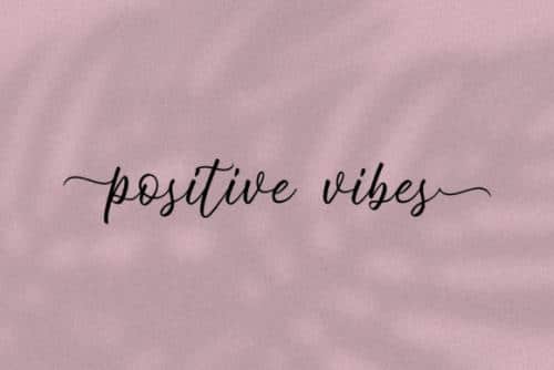 De Natura Modern Script Font 8