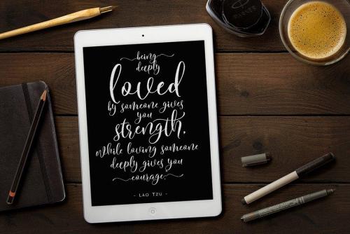 Flitte Script Font  1