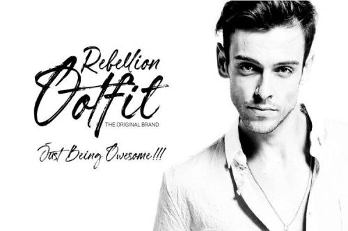 Hillstone Brush Font 7