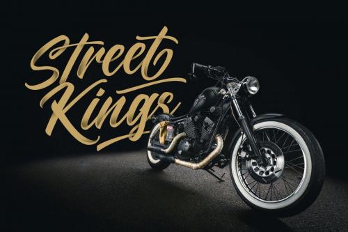 Larizo Script Font 3