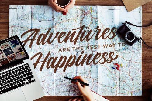 Larizo Script Font 5