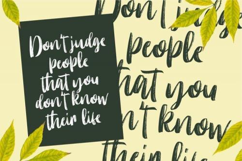 Molliquam Brush Font 3