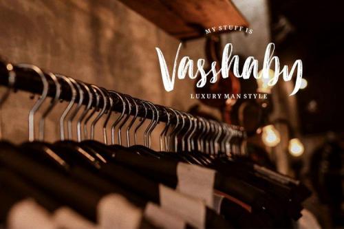 Molliquam Brush Font 5