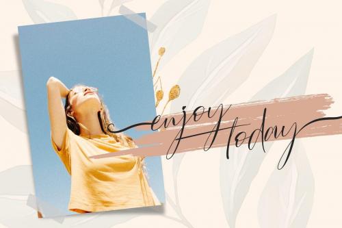 Mollitha Modern Calligraphy Font 2