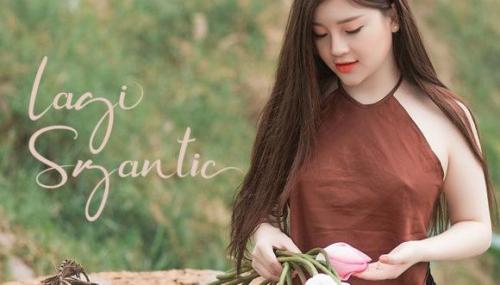Newyorka Night Script Font 3