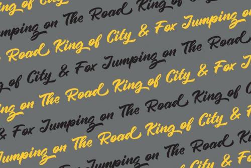 Pintenium Brush Font 7