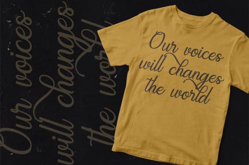 Regalhisa Calligraphy Script Font 12