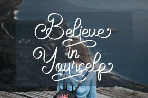 Savattera Handwritten Font 2