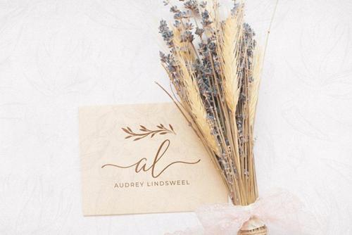 Sherland Handwritten Font 11