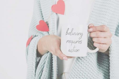 Silver Eye Grunge Handwritten Font  5