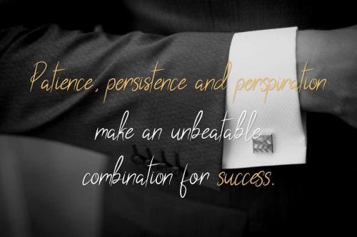 Silver Eye Grunge Handwritten Font  7