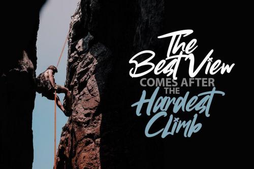 Toothless Brush Font 3