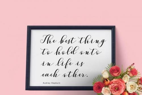 Vellesa Script Font 4