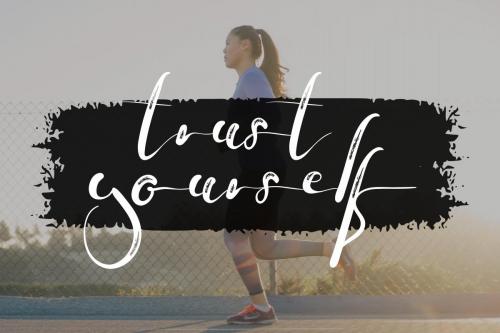 Yofanka Brush Font 3