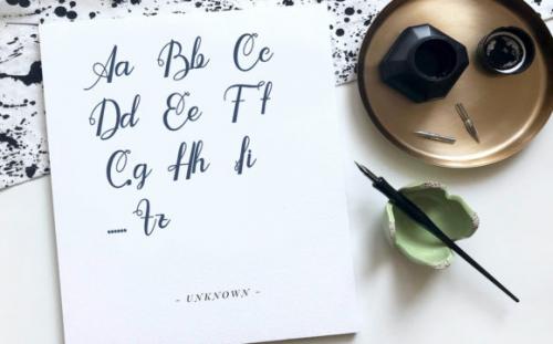 Andara Calligraphy Font 2