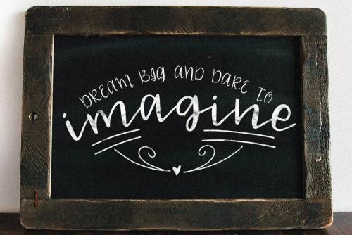 Blue Mason Script Font 6